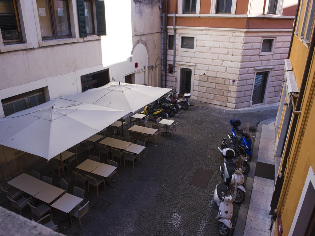 Italianflat - Rentroom Old Town - 200Mt To Arena Verona Exteriör bild